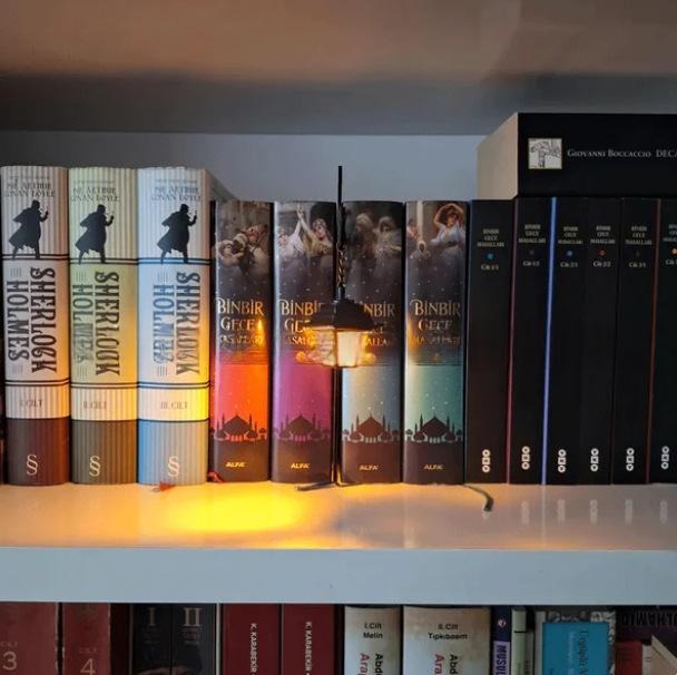 Lantern Style Library Light